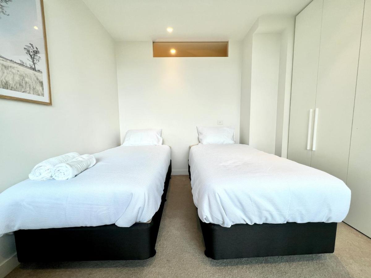 Readyset Apartments At Emerald เมลเบิร์น ภายนอก รูปภาพ